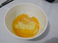 「手工美食」原味戚风蛋糕做法图解2)
