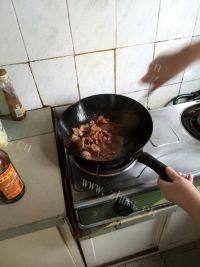 下饭菜猪肉炒豆角做法图解7)