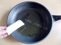 美味黑椒牛肉浇年糕做法图解16)