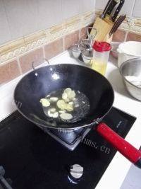 家常菜豆腐鱼做法图解3)