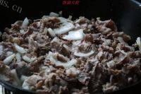 家常菜洋葱爆羊肉做法图解6)