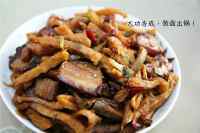 家常菜萝卜干炒腊肉