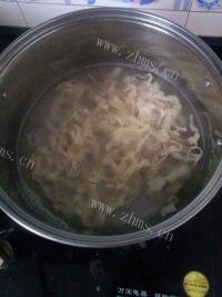 简单版炒刀削面做法图解3)