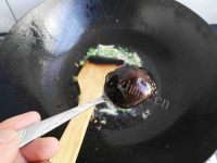 棒棒哒娃娃菜豆泡炖粉条做法图解6)