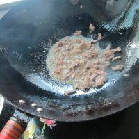 家常菜黄瓜炒牛肉做法图解3)