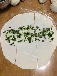 满口清香的葱油饼做法图解14)