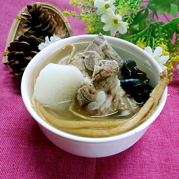 懒人版山药排骨汤