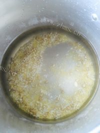 美味的海参小米肉末粥做法图解1)