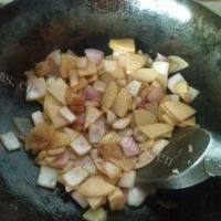 家常土豆洋葱炒肉片的做法图解七