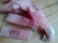 家常菜土豆片炒青椒做法图解1)