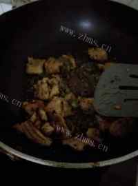 香喷喷的青椒炒肉