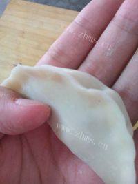 自己做的香菇猪肉水饺做法图解3)