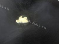 鲜香煎秋刀鱼做法图解4)