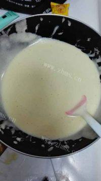 好吃不腻的戚风蛋糕做法图解12)