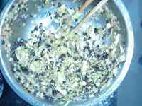 好吃的西葫芦素馅盒子做法图解2)