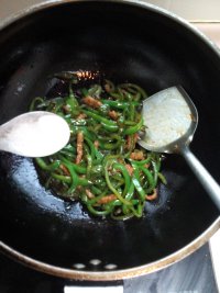 美味佳肴般的青椒肉丝