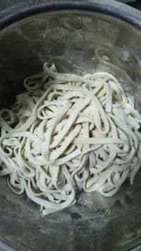 自制麻酱拌面做法图解3)