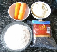 自制胡萝卜豆渣饼做法图解1)