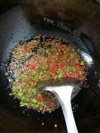 家常菜辣椒煎蛋做法图解3)