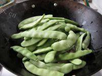颜值高的猪肉炖豆角做法图解3)