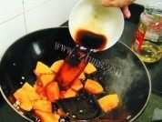 家常菜南瓜烧牛肉做法图解5)