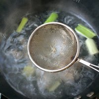 热腾腾的羊肉白萝卜汤的做法图解十