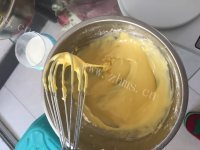 6寸戚风蛋糕做法图解5)