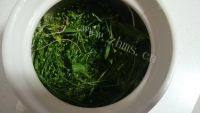 荠菜煮鸡蛋做法图解3)