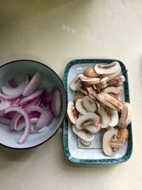 美味法式奶油蘑菇汤做法图解2)