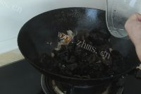 营养的虫草猪肉炒木耳做法图解10)