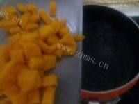 美味早餐南瓜玉米糊做法图解4)