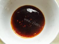可口的鱼香肉丝面做法图解5)