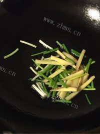 爱吃的素鸡红烧肉做法图解4)