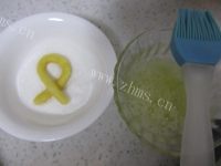 色泽鲜亮的柏林花环饼干做法图解11)