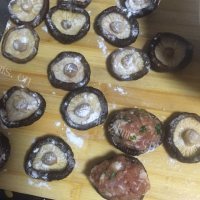 家常菜香菇酿肉做法图解4)