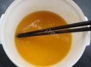 自制巧克力绿豆沙月饼做法图解2)