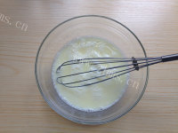 自制红豆沙冰皮月饼做法图解2)