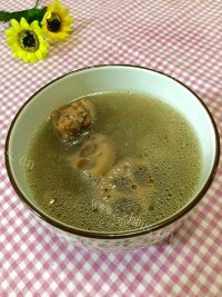 莲藕排骨汤做法图解8)