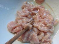 好吃的秋葵炒肉片做法图解4)