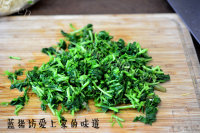 美味的凉拌马兰头做法图解2)