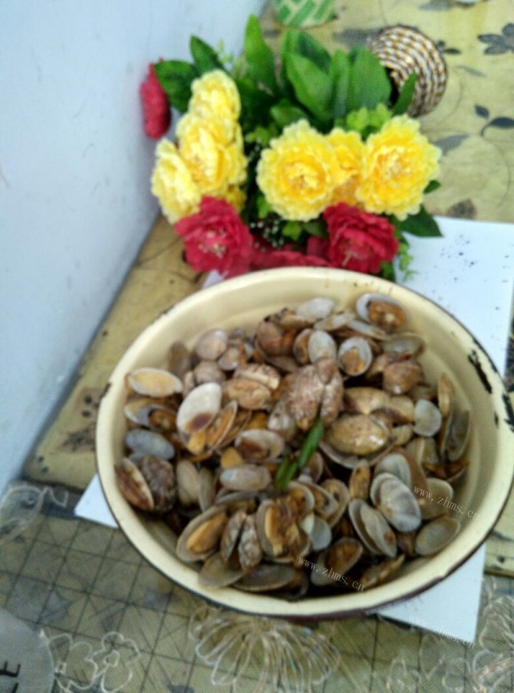 香喷喷的爆炒花蛤