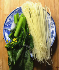 美味的鱼腥菜螺蛳粉做法图解2)