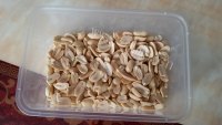 美味的自制奶油花生糖做法图解2)