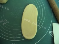 自制蜂蜜小面包做法图解7)