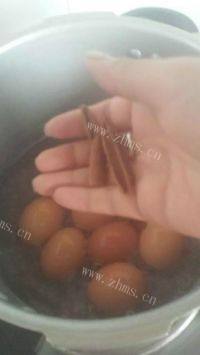 自制茶叶蛋做法图解5)