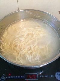 美味的家常炒面做法图解7)