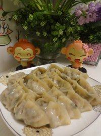 自己做的香菇猪肉饺子