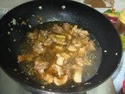 美味的豆豉鸭做法图解4)