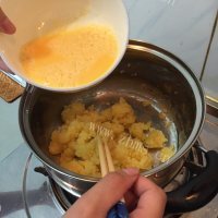 自制奶油泡芙做法图解4)