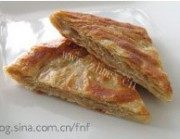 酥脆的芝麻酱薄烙饼